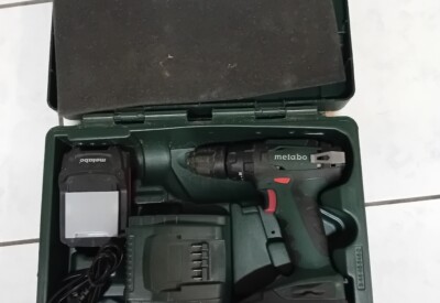 Location Visseuse sans-fil Metabo à Saint-Pierre-Eynac